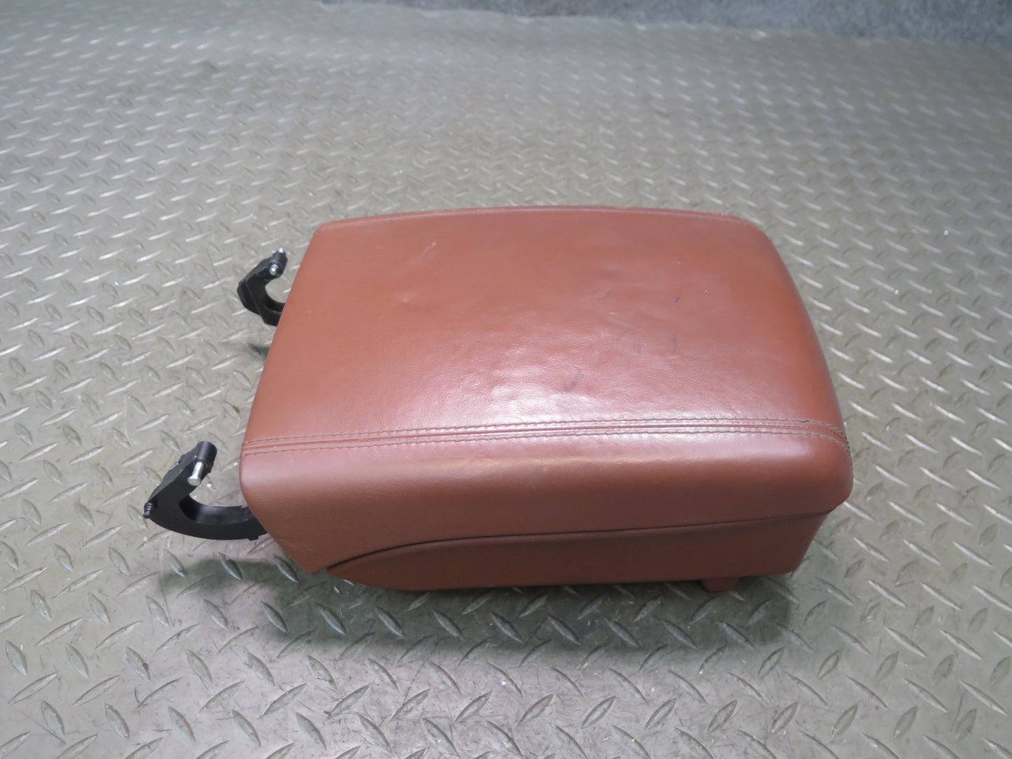 2003-2010 Porsche Cayenne 955 Center Console Leather Armrest Compartment Storage