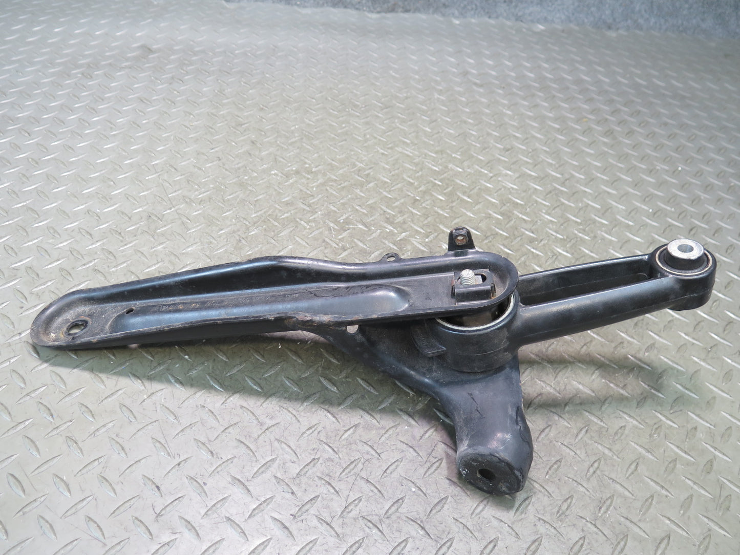 2003-2010 Porsche Cayenne 957 Turbo Engine Right Mount Brace Bracket 7L5199373A