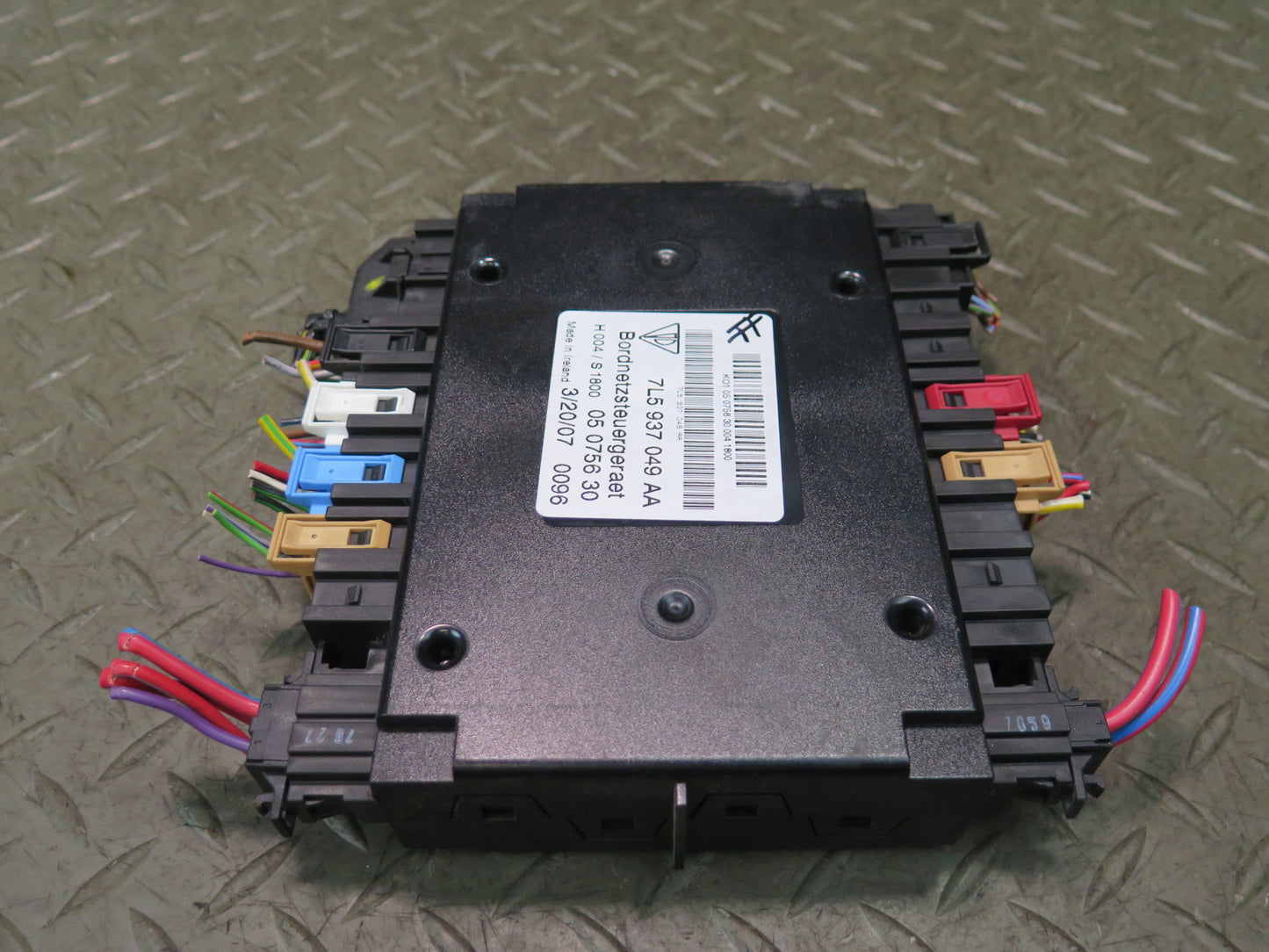 2008-2010 Porsche Cayenne 957 Body Control Module Unit BCM BCU 7L5937049AA