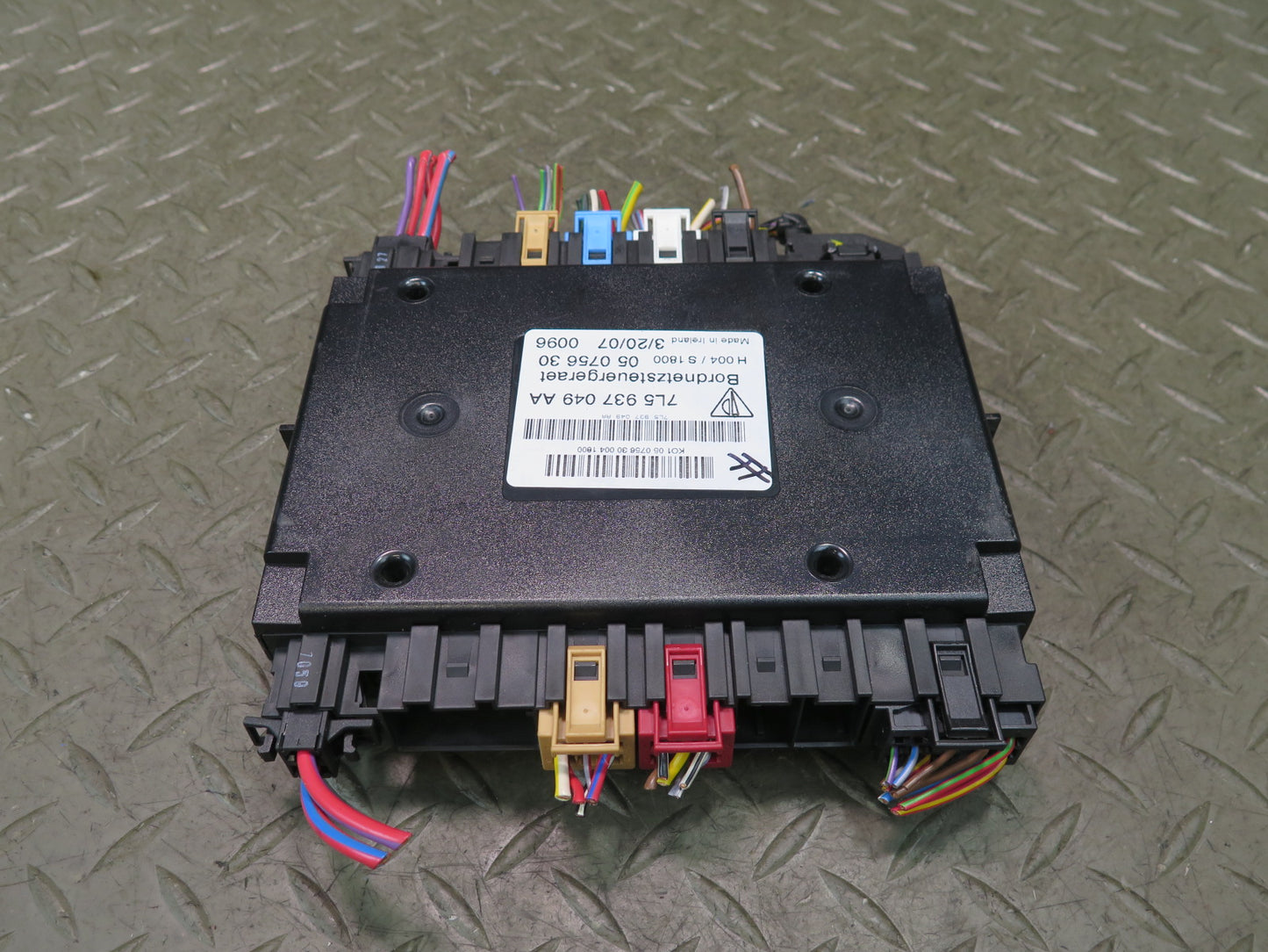 2008-2010 Porsche Cayenne 957 Body Control Module Unit BCM BCU 7L5937049AA