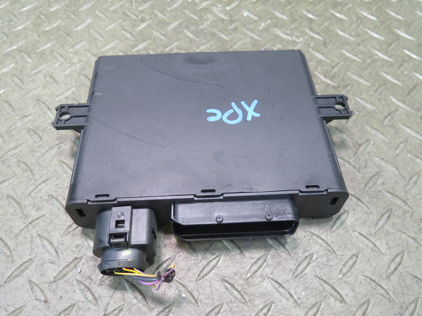 2008-2010 Porsche Cayenne 957 Keyless Immobilizer Theft Locking Control Module