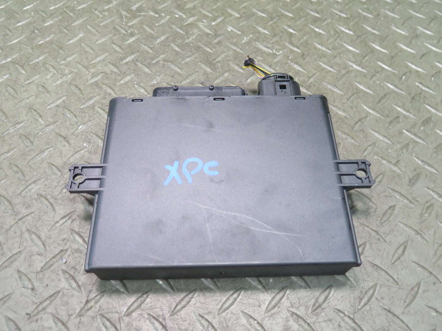 2008-2010 Porsche Cayenne 957 Keyless Immobilizer Theft Locking Control Module