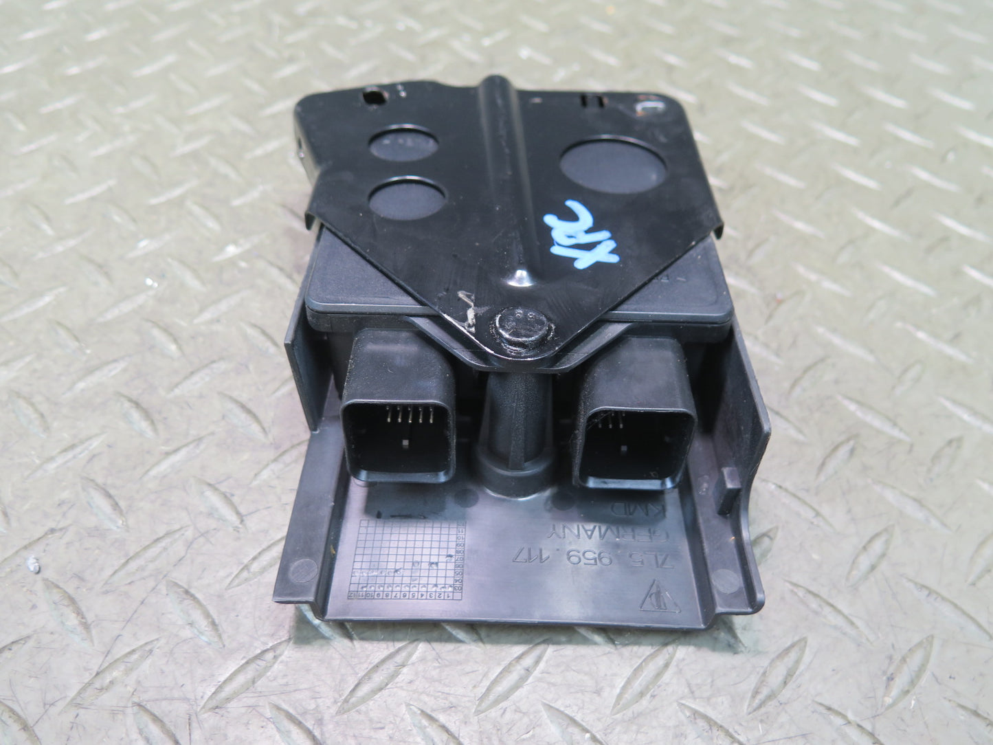 2008-2010 Porsche Cayenne 957 Front Right Seat Weight Sensor Control Module