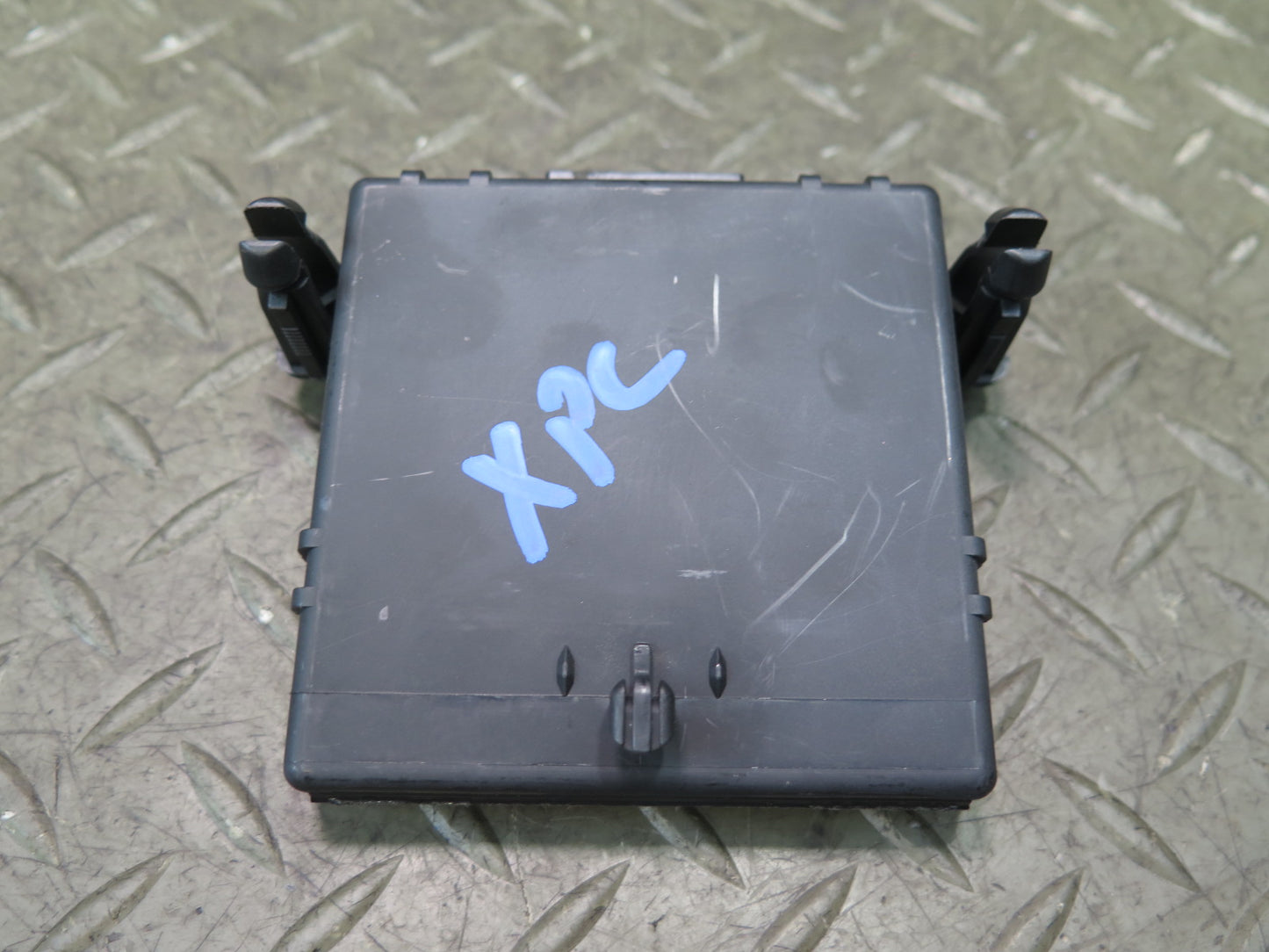 2008-2010 Porsche Cayenne 957 Gateway Computer Control Module 7L5907530B