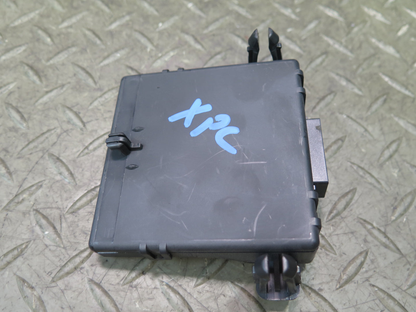 2008-2010 Porsche Cayenne 957 Gateway Computer Control Module 7L5907530B
