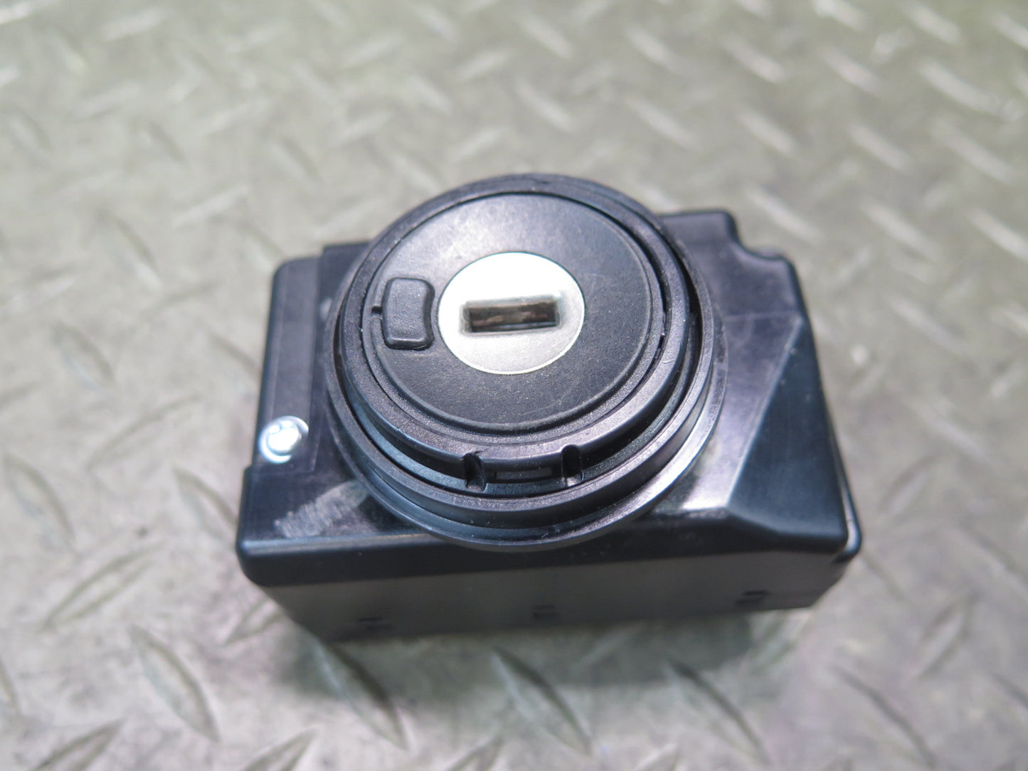 2003-2010 Porsche Cayenne 957 Ignition Switch w KEY 3D0905865F