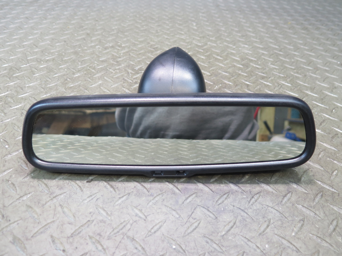 2008-2010 Porsche Cayenne 957 Auto Dim Interior Rear View Mirror w Trim