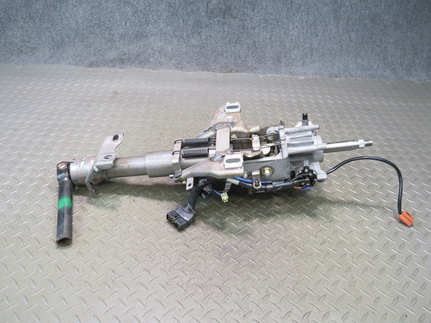 1986 Toyota Cressida MX73 A/T Sedan Steering Column Assembly w Lock KEY Set OEM
