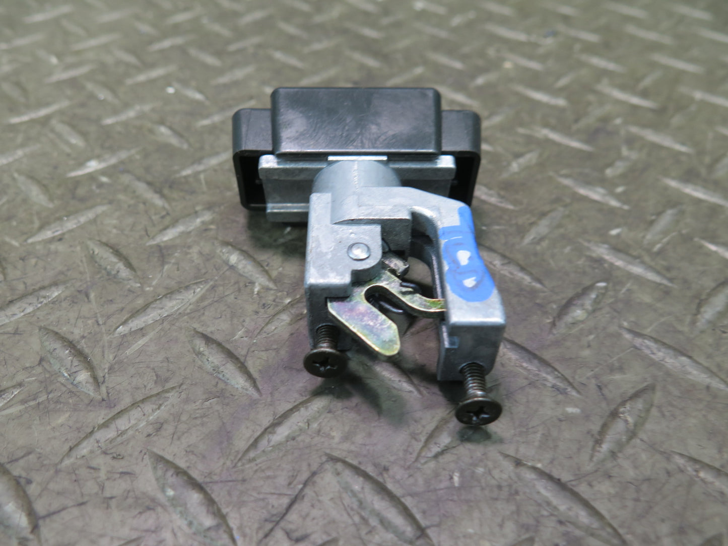 1986 Toyota Cressida MX73 A/T Sedan Steering Column Assembly w Lock KEY Set OEM