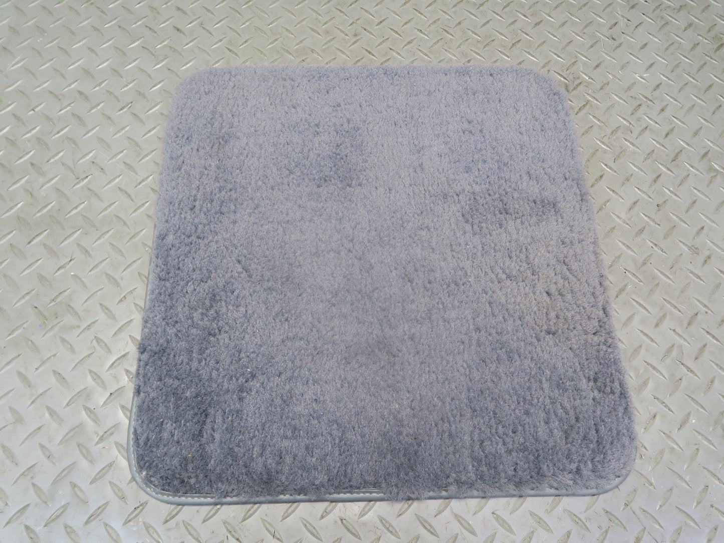 84-86 Toyota Cressida MX73 Sedan Set of 4 Front & Rear Floor MAT Gray OEM