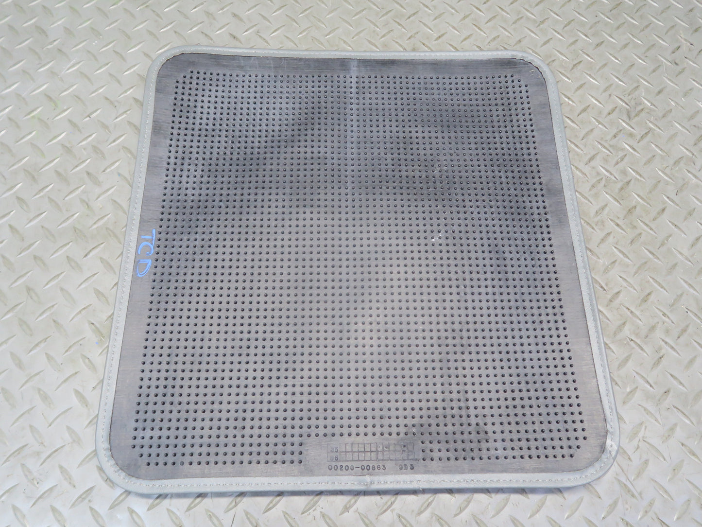 84-86 Toyota Cressida MX73 Sedan Set of 4 Front & Rear Floor MAT Gray OEM
