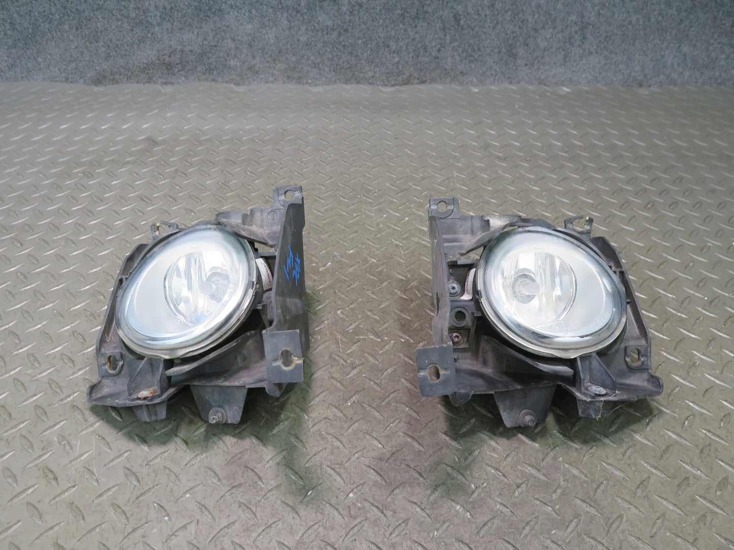2008-2010 Porsche Cayenne 957 Front Left & Right Fog Light Lamp Set of 2