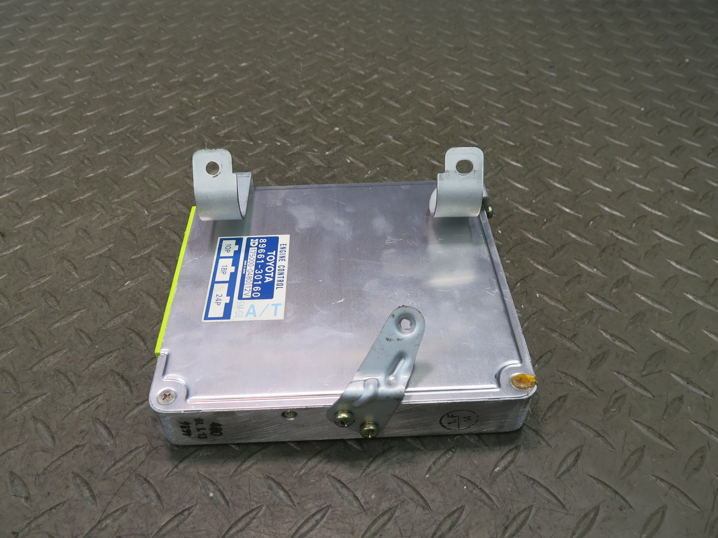 85-86 Toyota Cressida MX73 2.8L 5M-GE A/T ECU Engine Computer Control Module OEM
