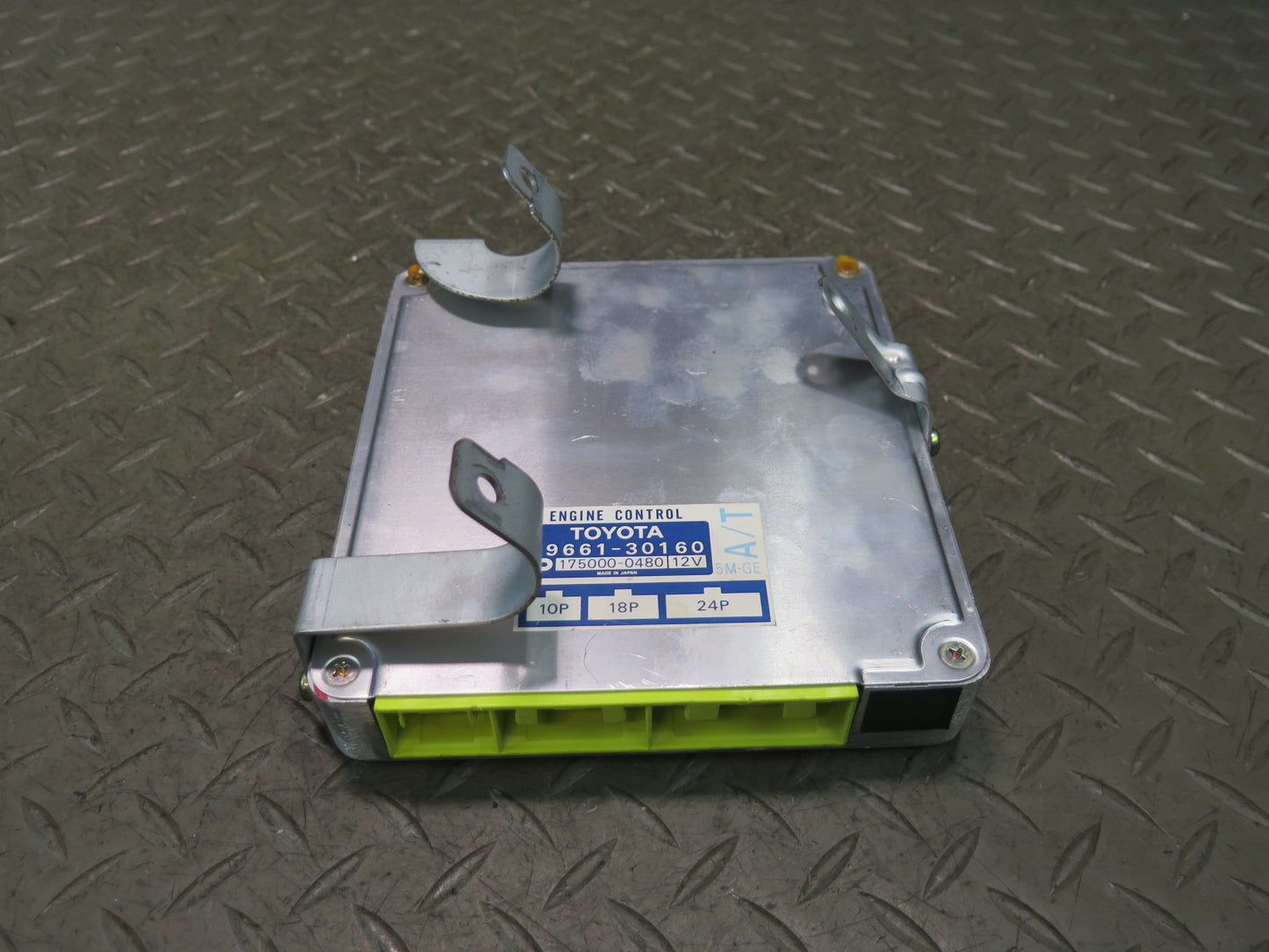 85-86 Toyota Cressida MX73 2.8L 5M-GE A/T ECU Engine Computer Control Module OEM