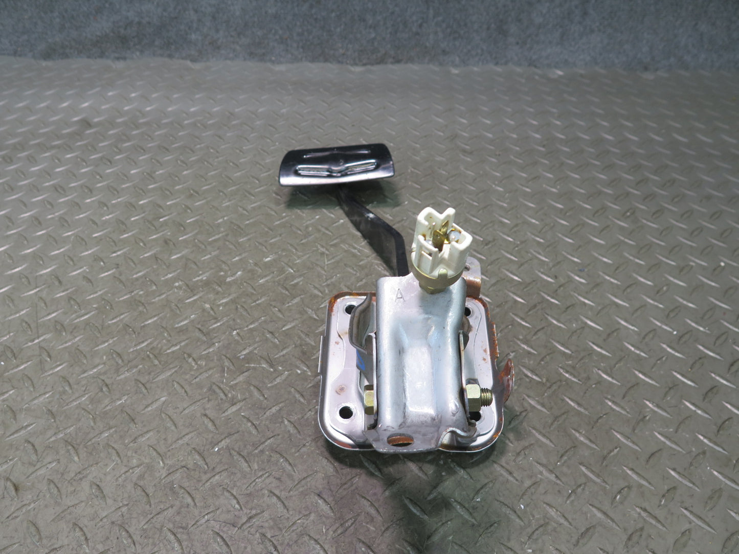 84-88 Toyota Cressida MX73 Brake Pedal Assembly OEM