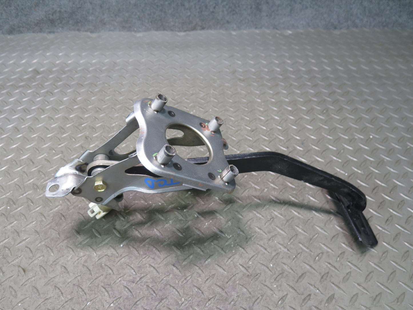 84-88 Toyota Cressida MX73 Brake Pedal Assembly OEM