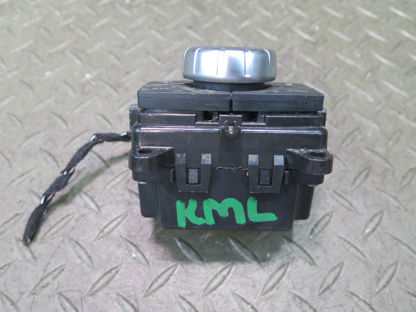 12-15 Mercedes W166 Ml-class Console Media Radio Control Switch 1669002809 OEM