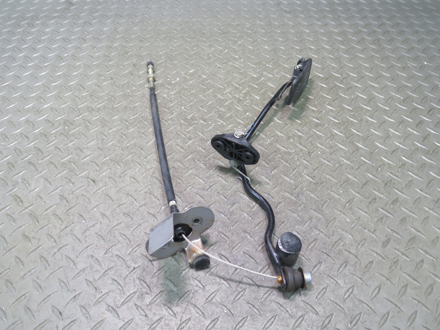 84-88 Toyota Cressida MX73 Gas Acceleration Pedal w Cable OEM