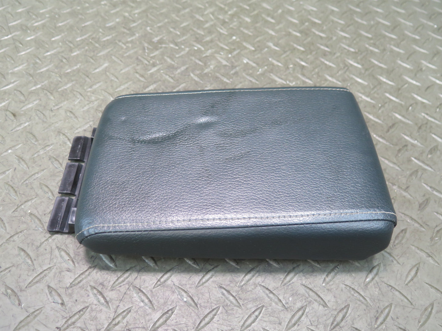 84-86 Toyota Cressida MX73 Sedan Center Console Leather Armrest Storage Lid OEM
