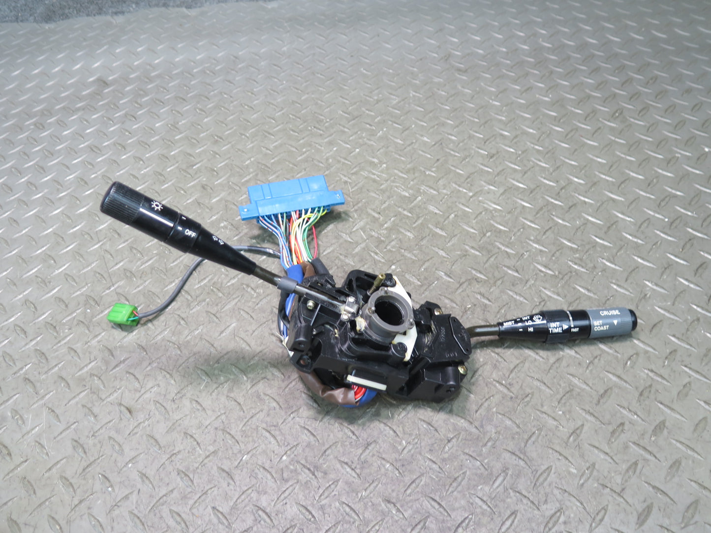 84-86 Toyota Cressida MX73 Steering Column Turn Signal Cruise Wiper Switch OEM