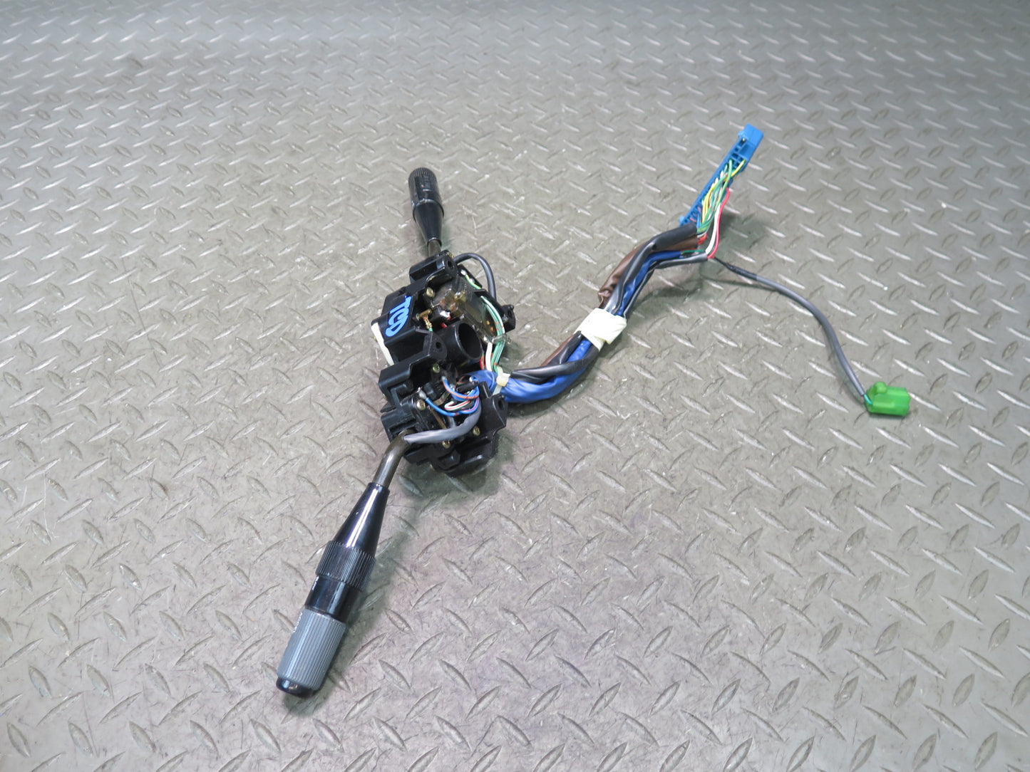 84-86 Toyota Cressida MX73 Steering Column Turn Signal Cruise Wiper Switch OEM