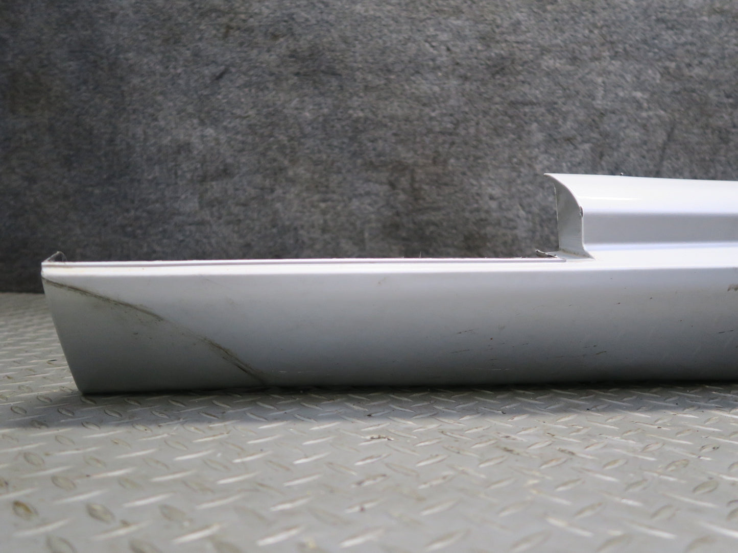 09-20 Nissan Z34 370Z Left Driver Side Skirt Rocker Panel Silver OEM