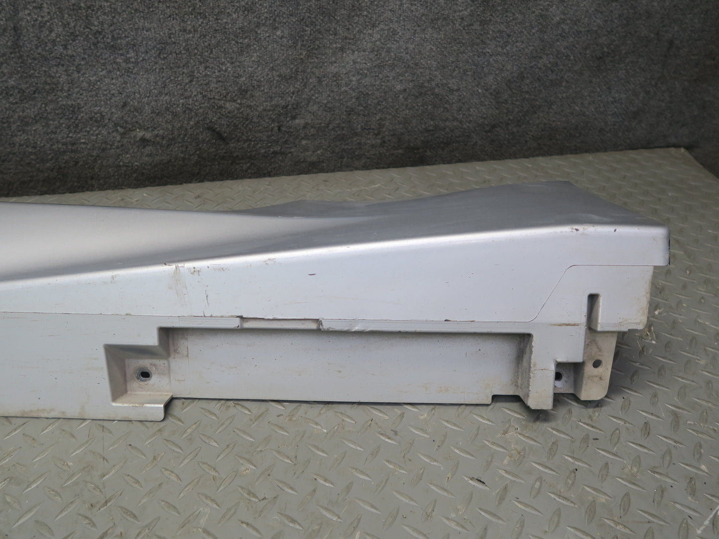 09-20 Nissan Z34 370Z Left Driver Side Skirt Rocker Panel Silver OEM