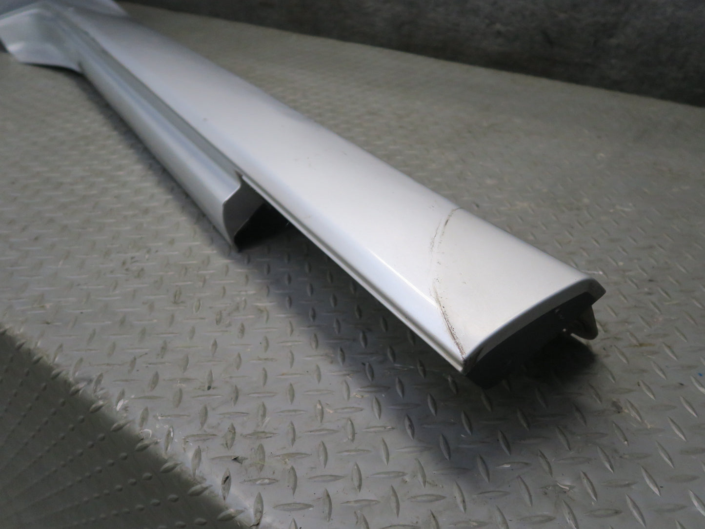 09-20 Nissan Z34 370Z Left Driver Side Skirt Rocker Panel Silver OEM