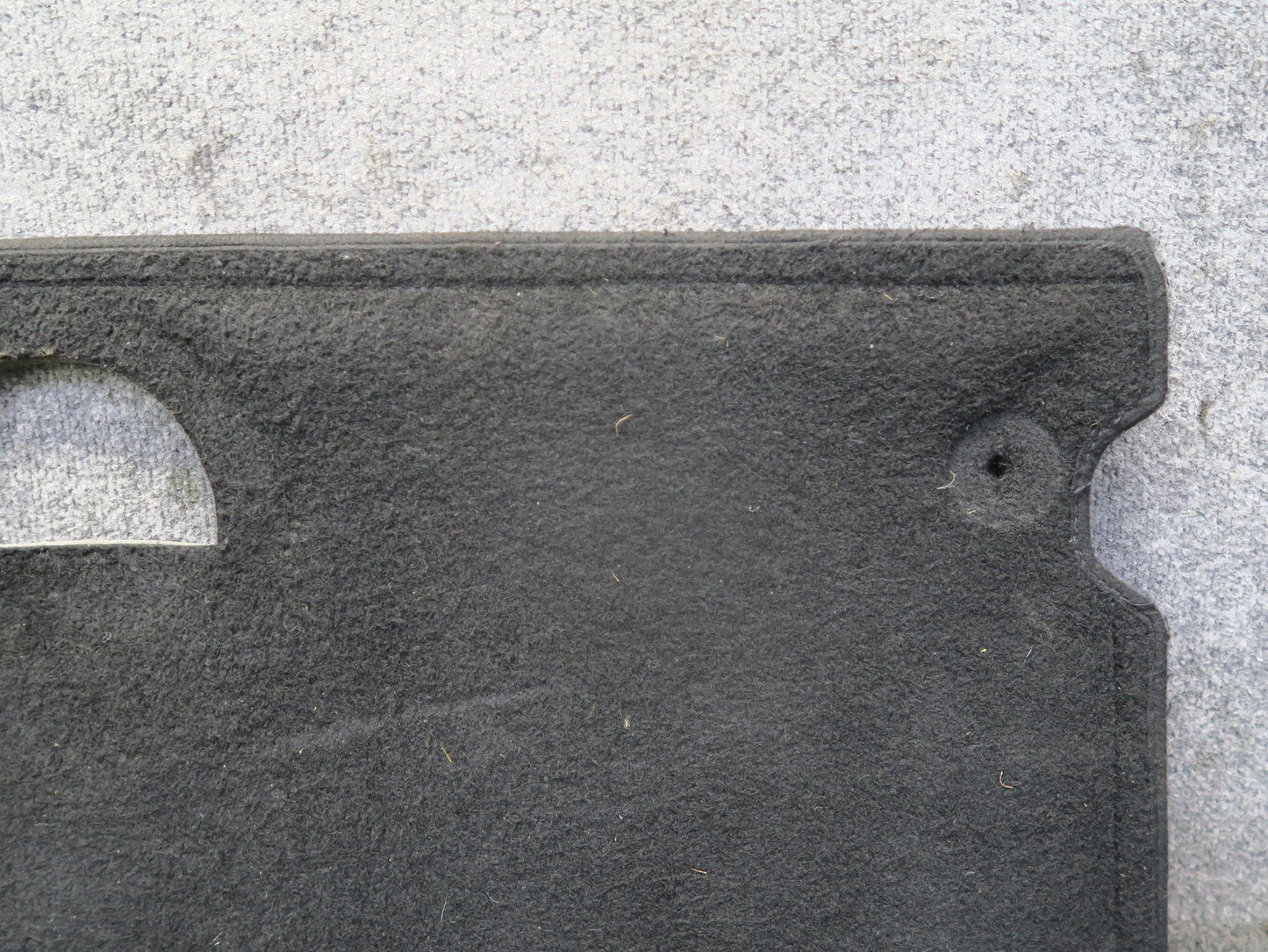 03-06 Chevrolet SSR  Rear Trunk Lid Carpet Liner Cover Black 15118526 OEM