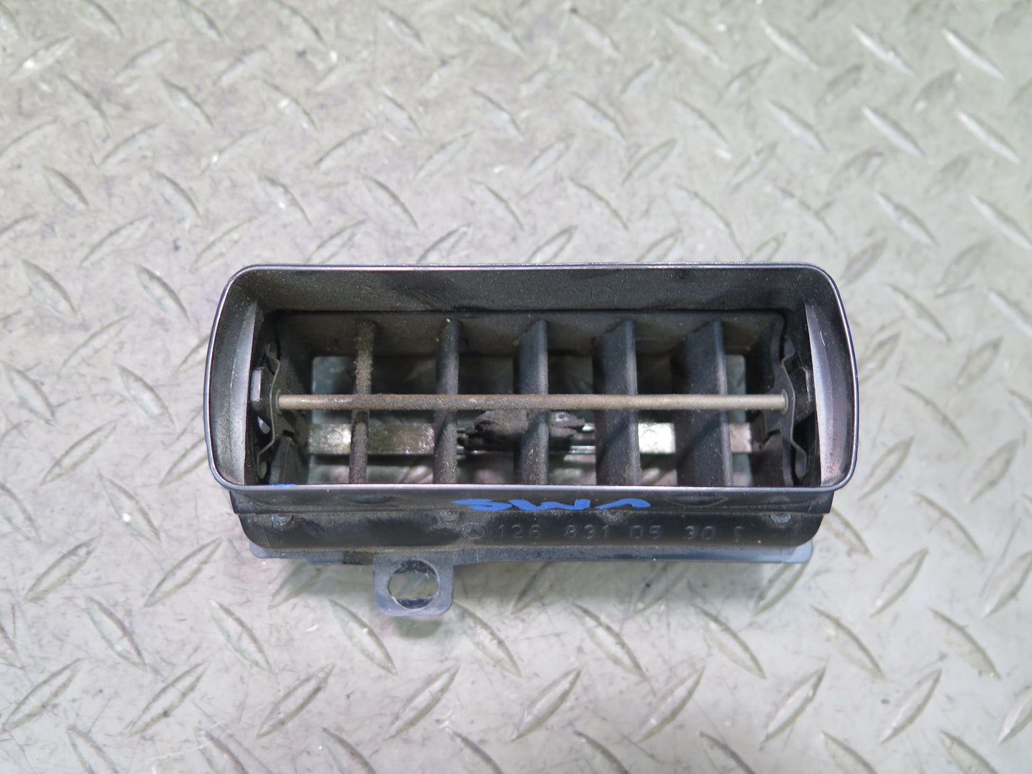 86-91 Mercedes W126 420SEL 560SEL Set of 5 Dash A/C Air Vent Grille Black OEM