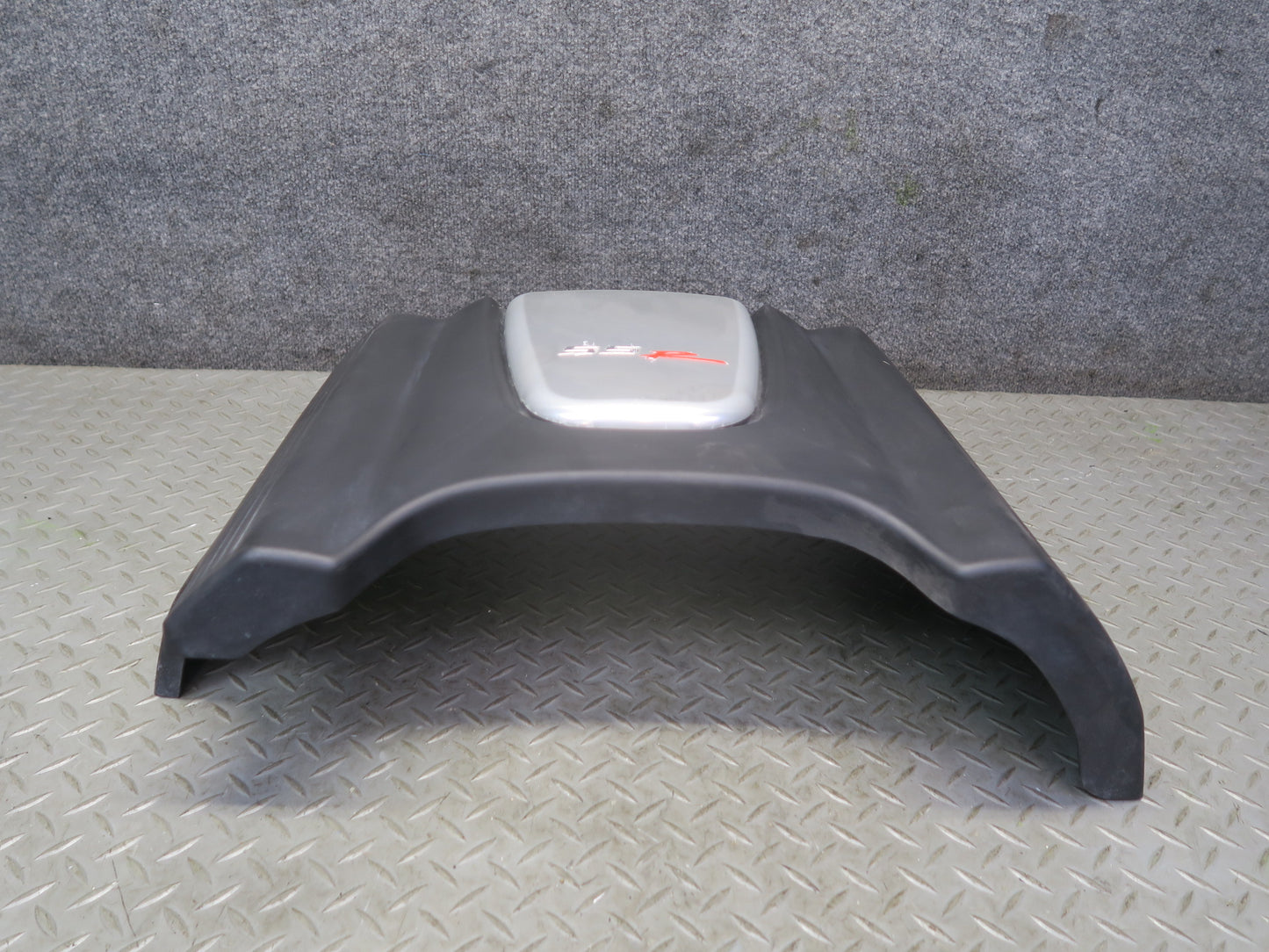 03-04 Chevrolet SSR 5.3L LM4 Engine Motor Cover OEM