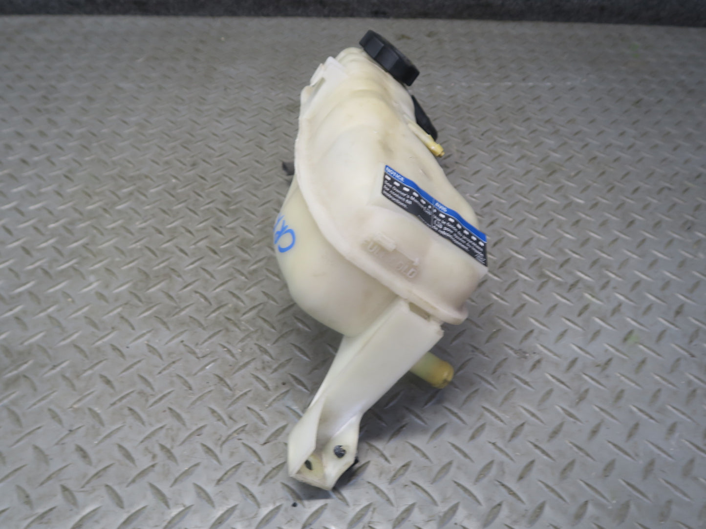 03-06 Chevrolet SSR Engine Coolant Expansion Overflow Reservoir Tank Bottle OEM