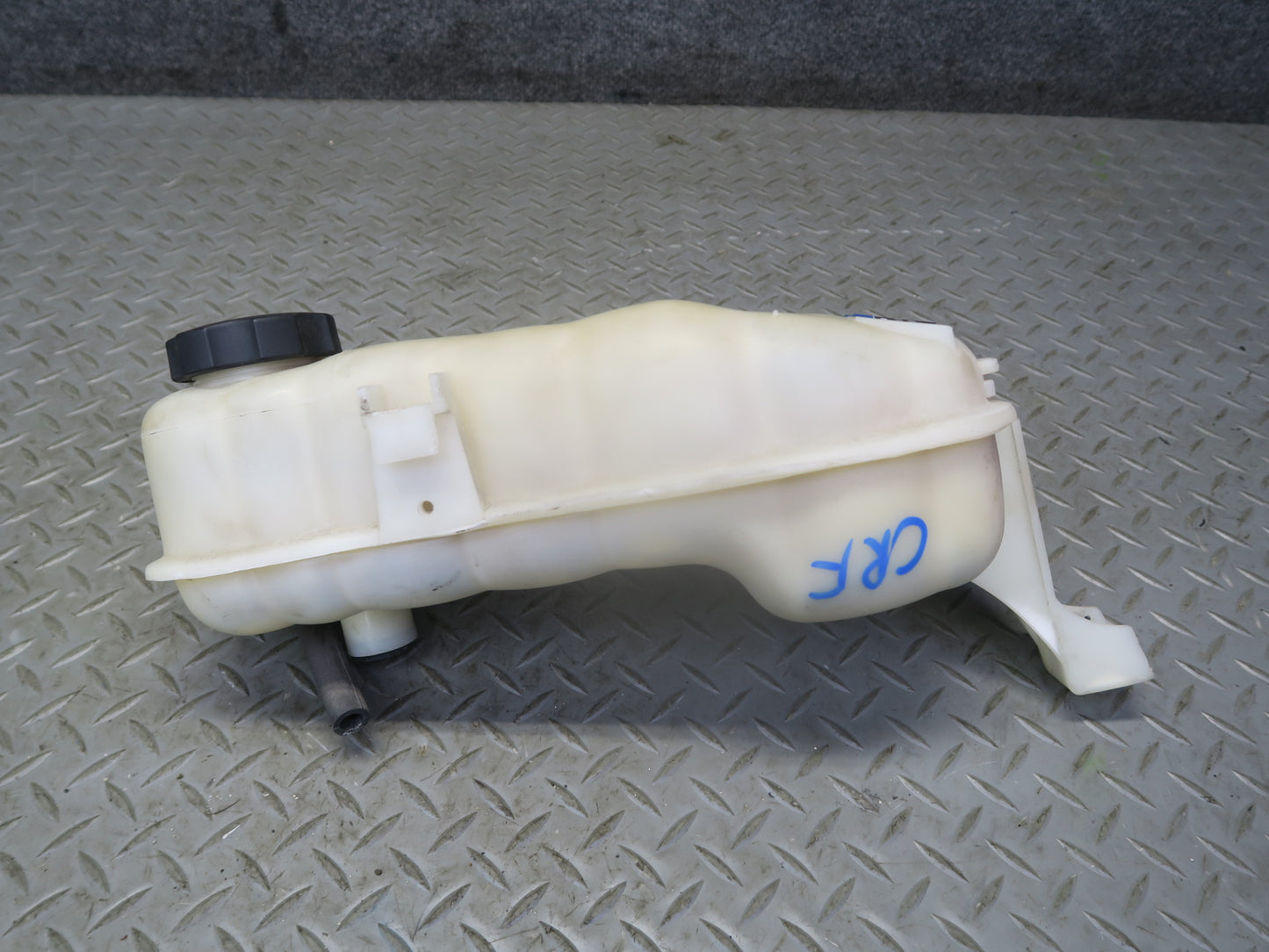 03-06 Chevrolet SSR Engine Coolant Expansion Overflow Reservoir Tank Bottle OEM