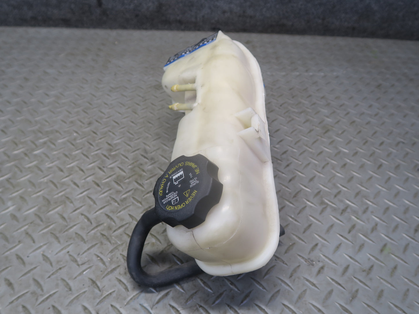03-06 Chevrolet SSR Engine Coolant Expansion Overflow Reservoir Tank Bottle OEM