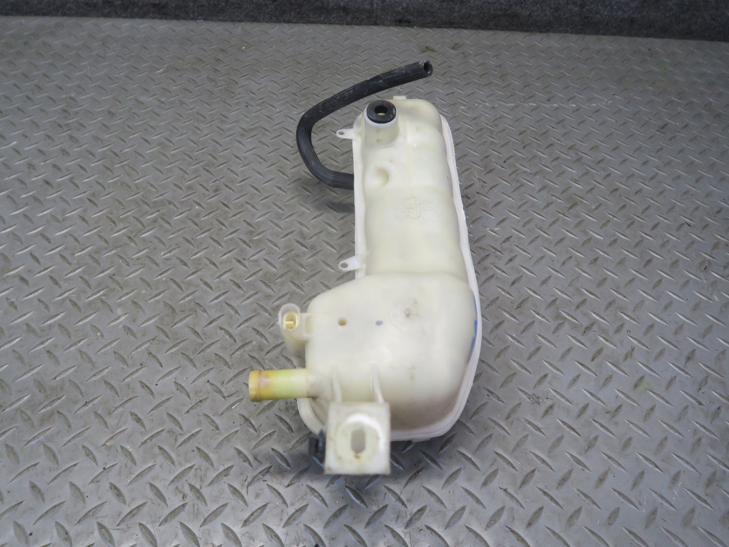 03-06 Chevrolet SSR Engine Coolant Expansion Overflow Reservoir Tank Bottle OEM