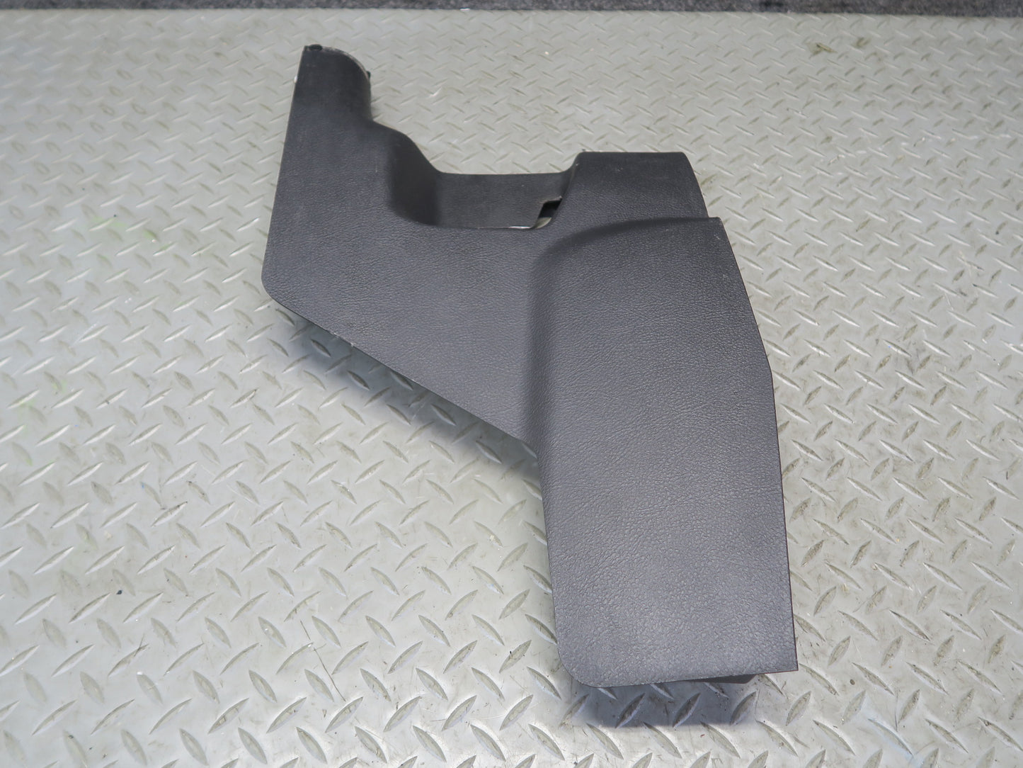 03-06 Chevrolet SSR Set of 2 Front Left & Right Kick Trim Panel Black OEM