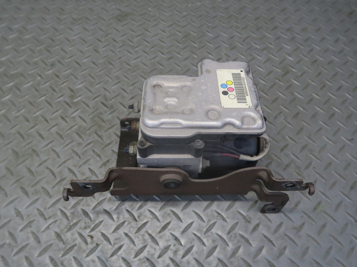 03-04 Chevrolet SSR A/T Anti Lock ABS Brake Pump Module w Bracket 13451136 OEM