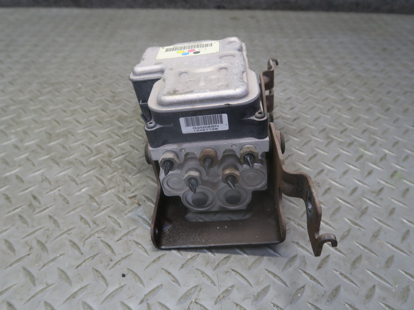 03-04 Chevrolet SSR A/T Anti Lock ABS Brake Pump Module w Bracket 13451136 OEM