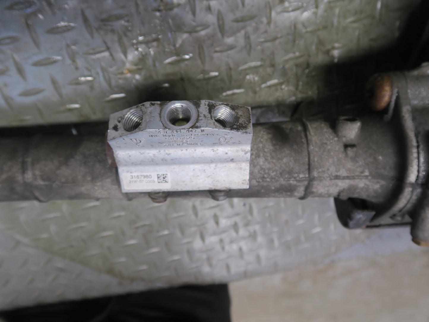 2008-2010 Porsche Cayenne 957 4.8L Turbo Front Differential Carrier 3.27 Ratio