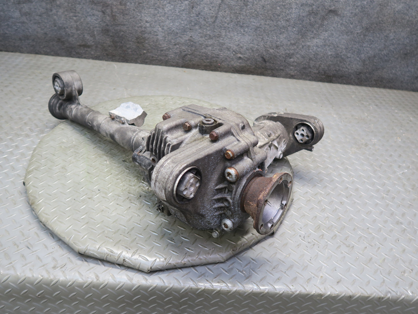 2008-2010 Porsche Cayenne 957 4.8L Turbo Front Differential Carrier 3.27 Ratio