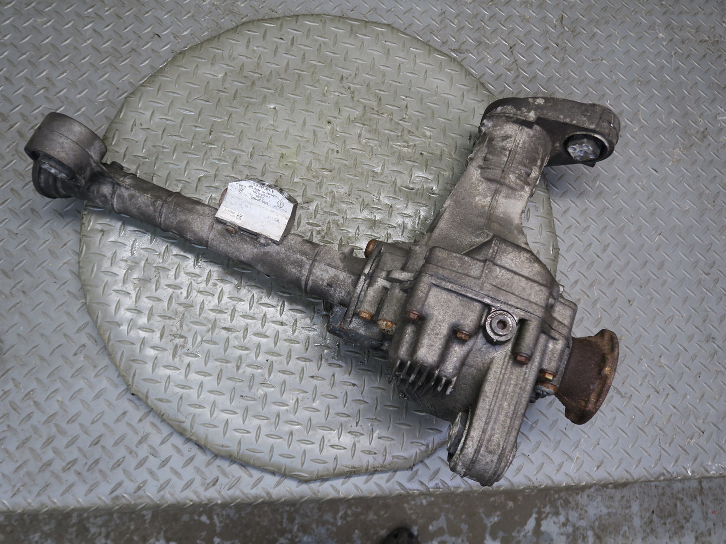 2008-2010 Porsche Cayenne 957 4.8L Turbo Front Differential Carrier 3.27 Ratio
