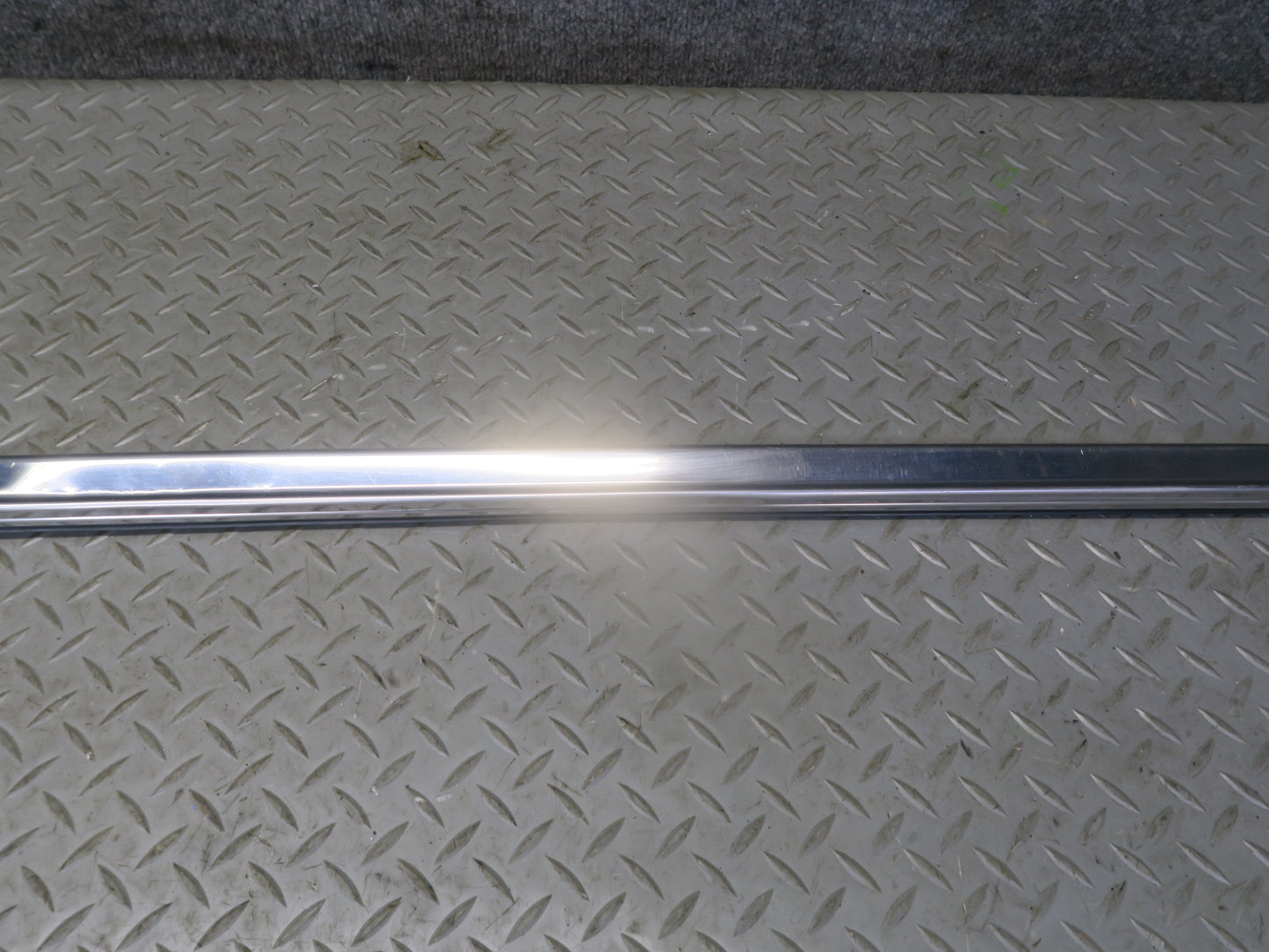 84-88 Toyota Cressida MX73 Sedan Left Side Skirt Rocker Panel Molding Chrome OEM