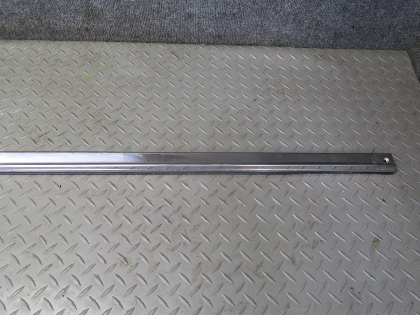 84-88 Toyota Cressida MX73 Sedan Left Side Skirt Rocker Panel Molding Chrome OEM