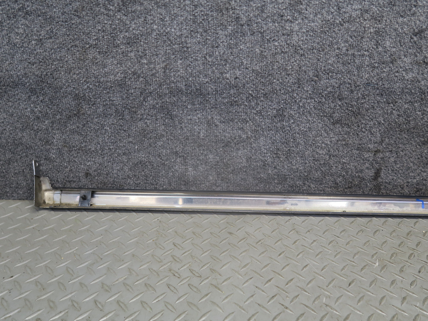 84-88 Toyota Cressida MX73 Sedan Left Side Skirt Rocker Panel Molding Chrome OEM