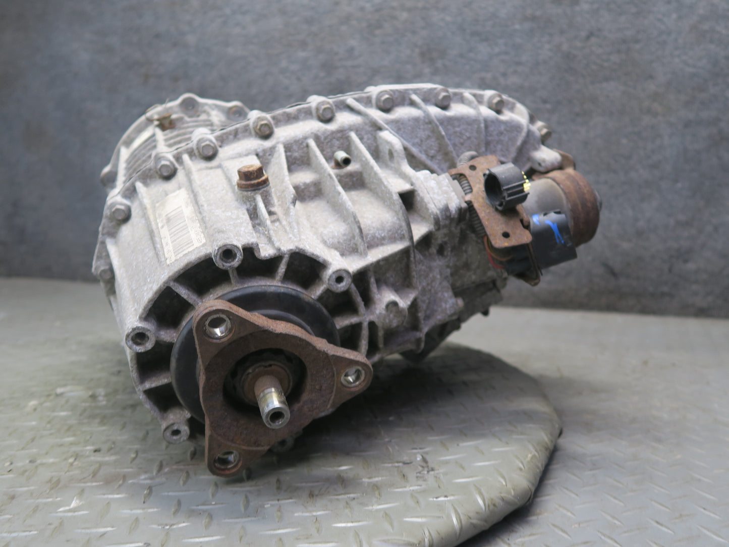 2008-2010 Porsche Cayenne 957 Turbo A/T Transfer Case Box 0AD341041H 102k Miles
