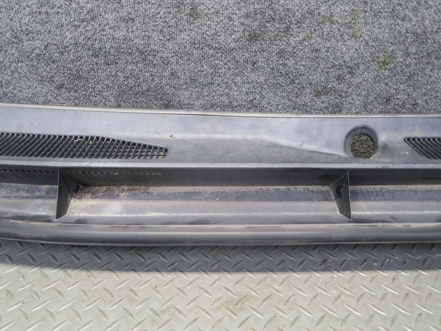 2010-2014 Lexus URJ150L GX460 Windshield Wiper Vent  Cowl Trim Panel 55784-60060
