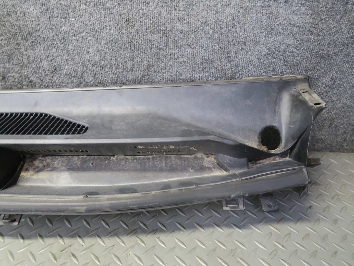 2010-2014 Lexus URJ150L GX460 Windshield Wiper Vent  Cowl Trim Panel 55784-60060