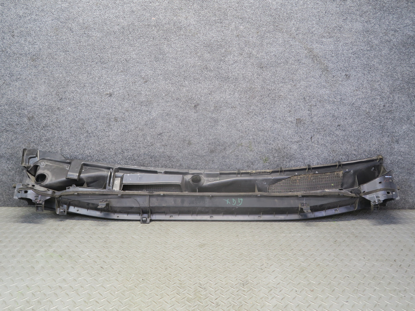 2010-2014 Lexus URJ150L GX460 Windshield Wiper Vent  Cowl Trim Panel 55784-60060