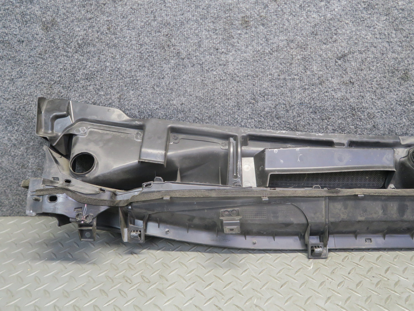 2010-2014 Lexus URJ150L GX460 Windshield Wiper Vent  Cowl Trim Panel 55784-60060