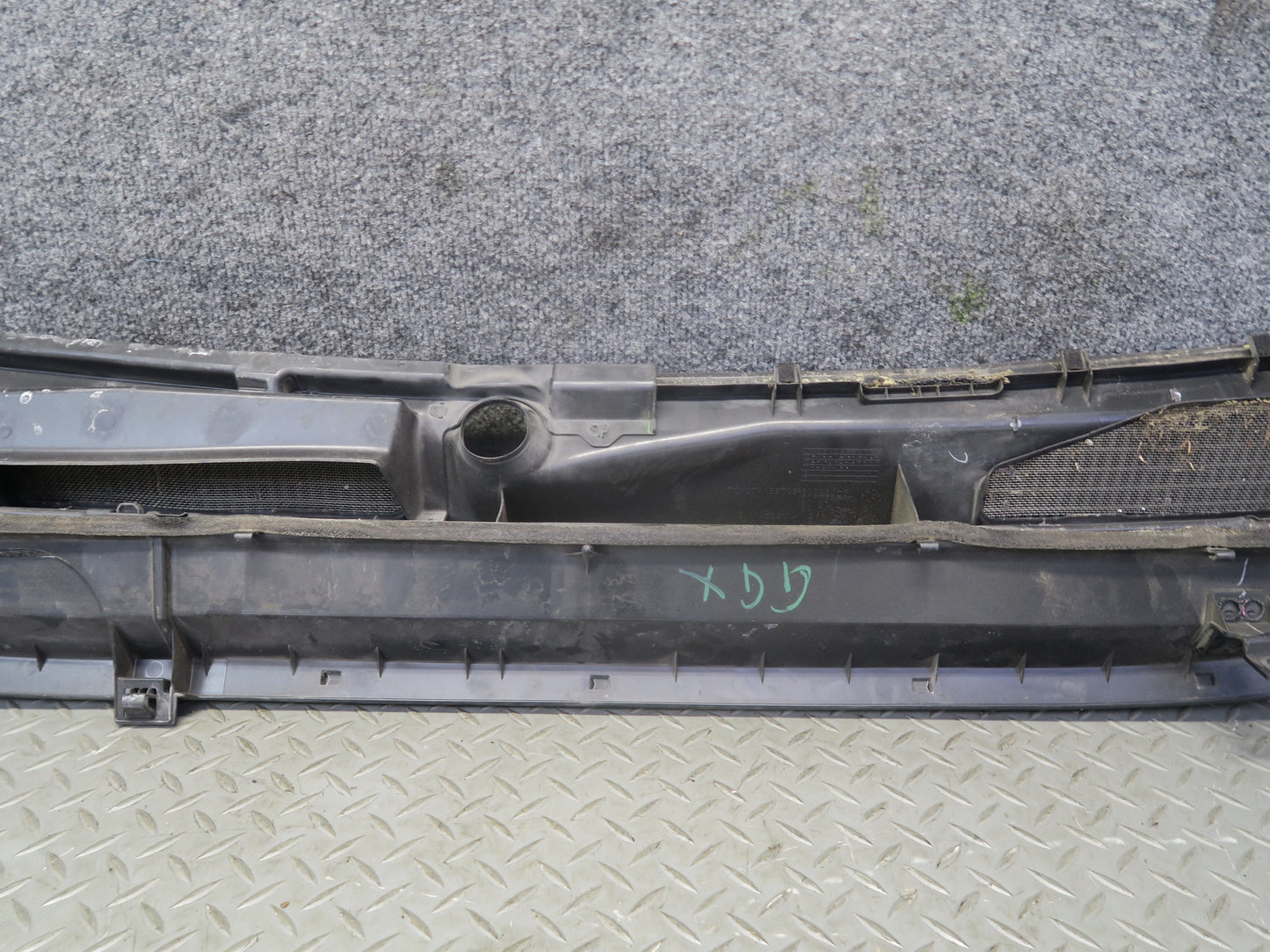 2010-2014 Lexus URJ150L GX460 Windshield Wiper Vent  Cowl Trim Panel 55784-60060
